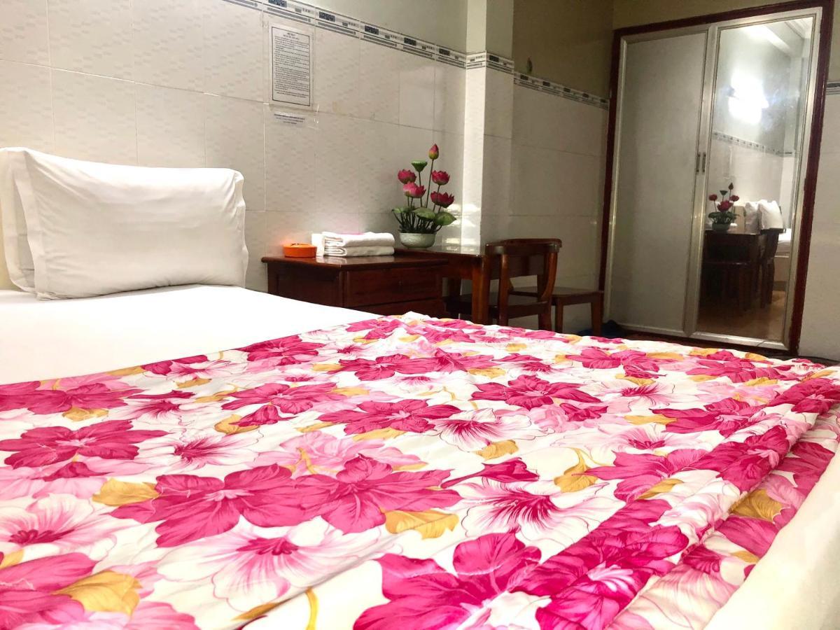 Khach San Hong Ha 2 Hotell Ho Chi Minh-staden Exteriör bild